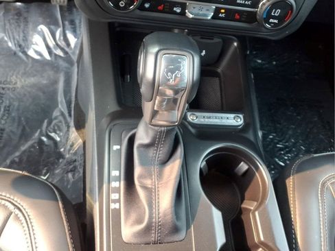 Used 2025 Ford Bronco Outer Banks AWD/4WD image 24