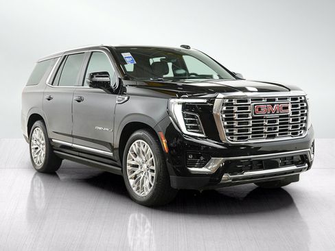 Used 2026 GMC Yukon Denali w/ Denali Reserve Package AWD/4WD image 7