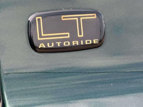 Used 2003 Chevrolet Suburban 2500 LT w/ LT Preferred Equipment Group AWD/4WD image 12