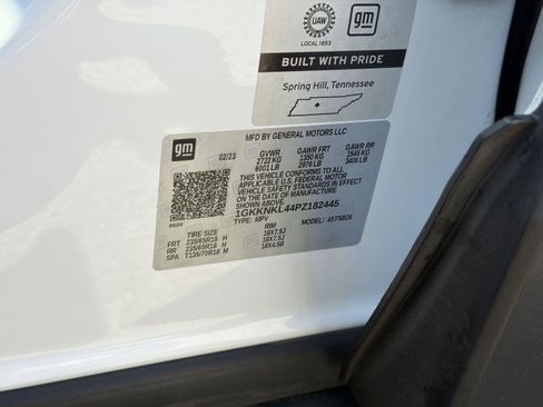 Used 2023 GMC Acadia SLE FWD image 33