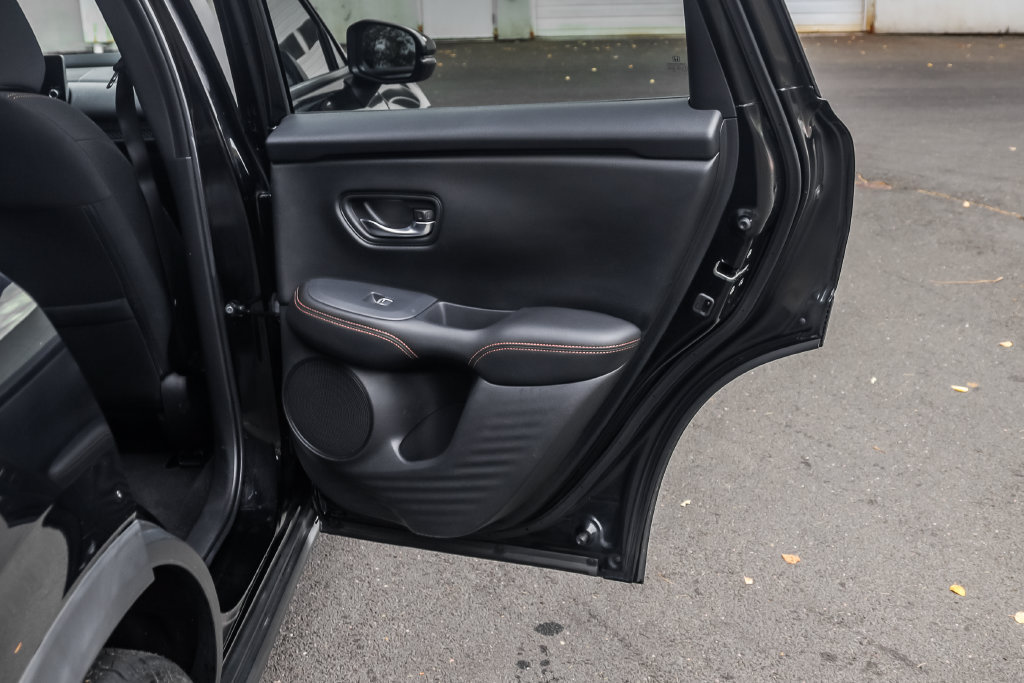 Used 2024 Honda HR-V Sport image 17