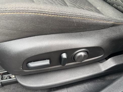 Used 2018 Chevrolet Equinox LT image 13