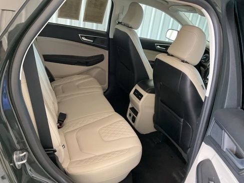 Used 2023 Ford Edge Titanium AWD/4WD image 23