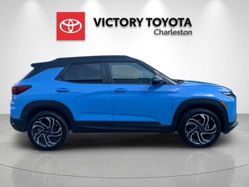 Used 2024 Chevrolet TrailBlazer RS w/ Convenience Package AWD/4WD image 3