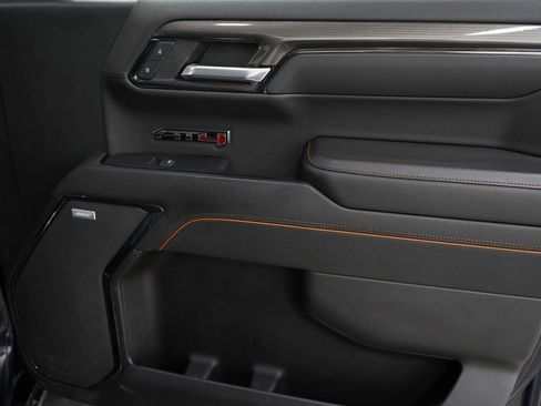 Used 2022 GMC Sierra 1500 AT4 image 11