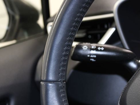 Used 2019 Toyota Corolla SE image 35