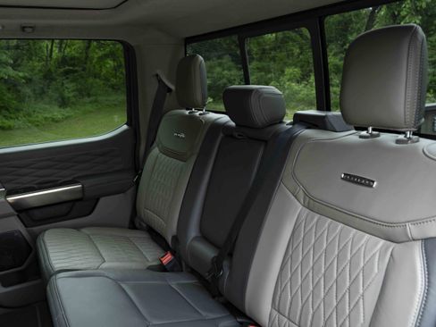 Used 2026 Ford F450 Platinum w/ Platinum Plus Package image 20