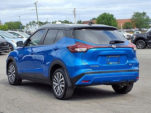 Used 2023 Nissan Kicks SV image 5