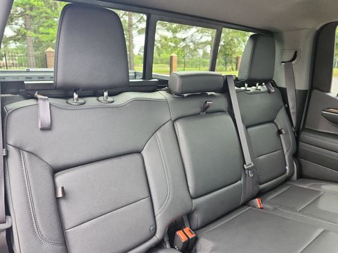 Used 2024 Chevrolet Silverado 1500 RST w/ Convenience Package II AWD/4WD image 9
