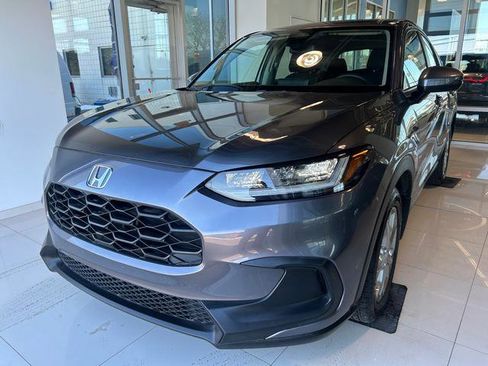 Used 2023 Honda HR-V LX image 2