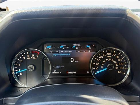 Used 2018 Ford F150 Lariat w/ Equipment Group 502A Luxury AWD/4WD image 14