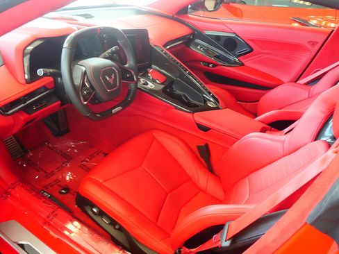 Used 2023 Chevrolet Corvette Z06 w/ Engine Appearance Package RWD image 9