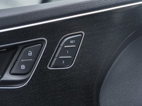 Used 2024 Audi Q7 2.0T Premium image 40