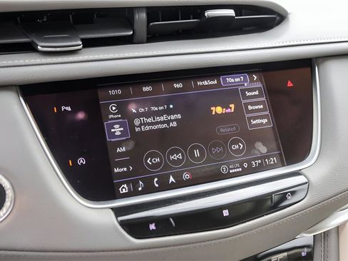 Used 2021 Cadillac XT5 Premium Luxury image 23