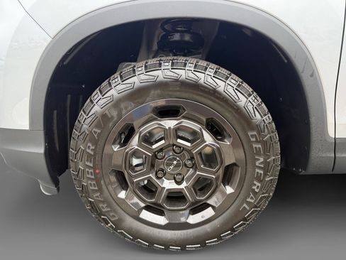 New 2026 Honda Ridgeline TrailSport image 9