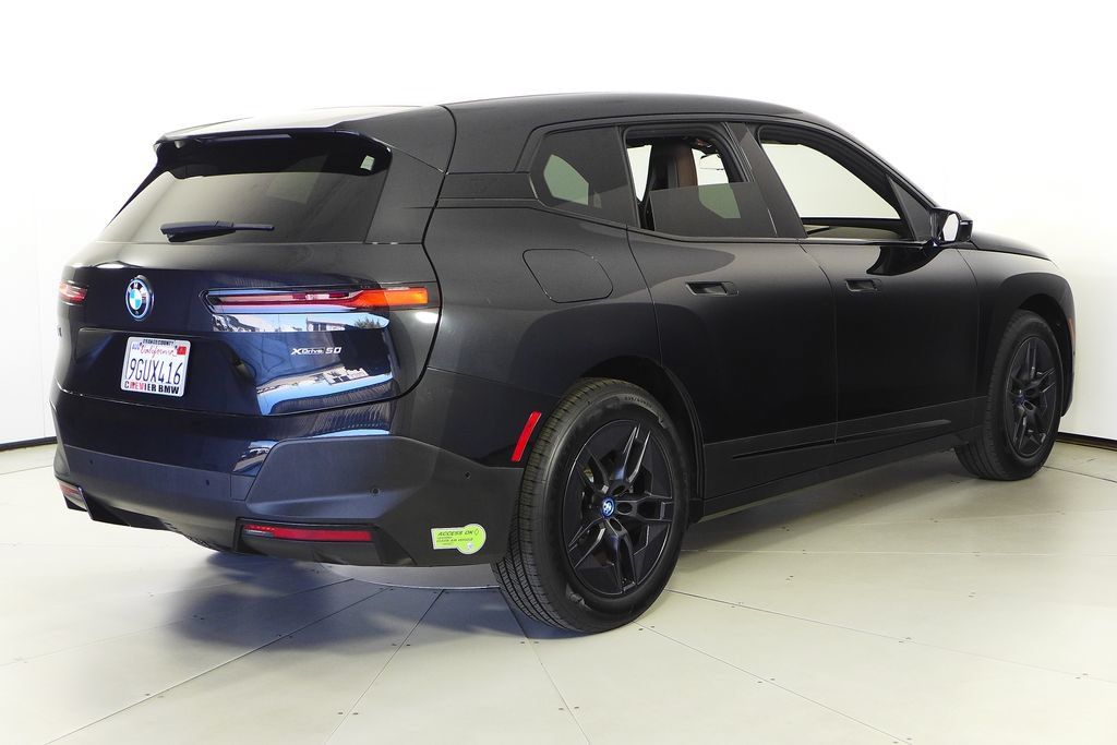 Used 2024 BMW iX xDrive50 w/ Convenience Package AWD/4WD image 6