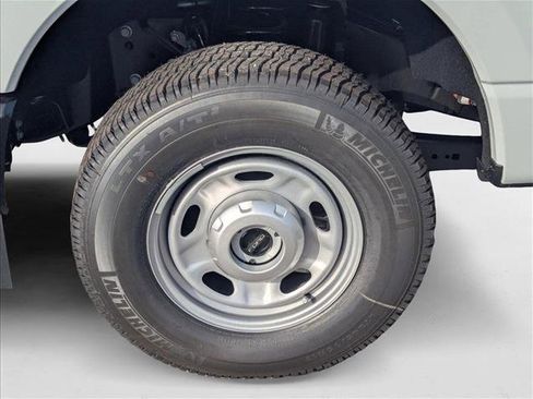 New 2025 Ford F250 XL w/ FX4 Off-Road Package image 9