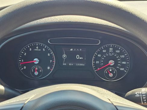 Used 2017 Kia Sorento AWD image 17