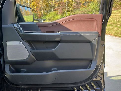 Used 2023 Ford F150 Lariat w/ Equipment Group 502A High image 25