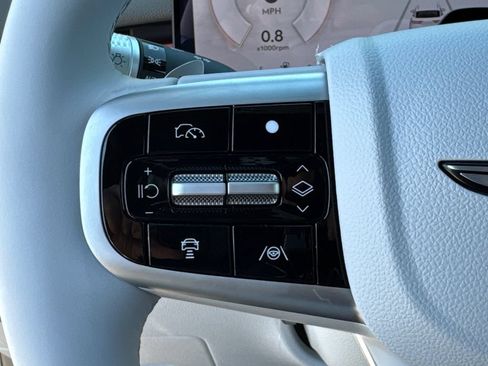 New 2026 Genesis GV70 2.5T Advanced AWD/4WD image 25