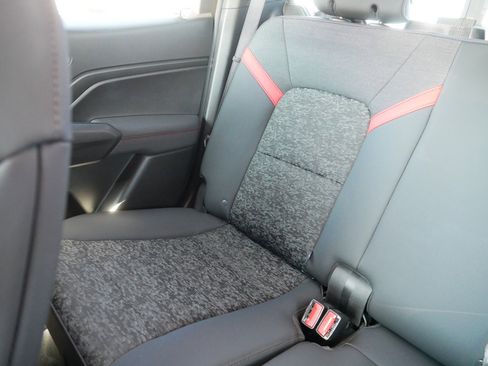 Used 2024 Chevrolet Colorado Z71 w/ Z71 Convenience Package 2 image 12