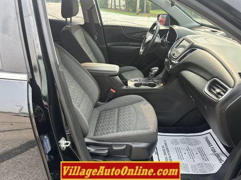 Used 2022 Chevrolet Equinox LT w/ Driver Convenience Package AWD/4WD image 41