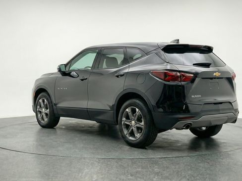 Used 2025 Chevrolet Blazer LT FWD image 6