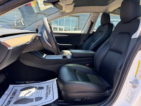 Used 2023 Tesla Model 3 Standard Range RWD image 7