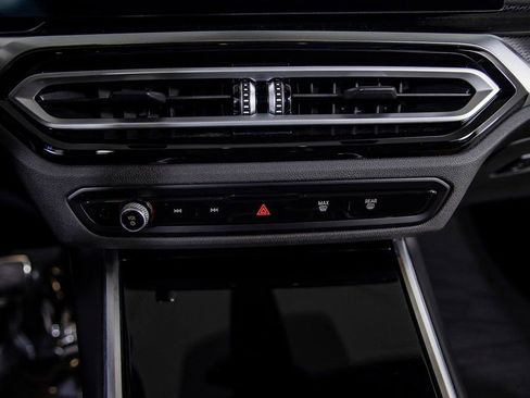 Used 2024 BMW 230i 230i w/ M Sport Package image 28