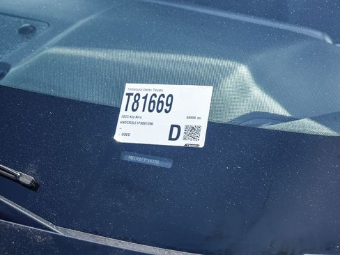 Used 2023 Kia Niro EX Touring image 33