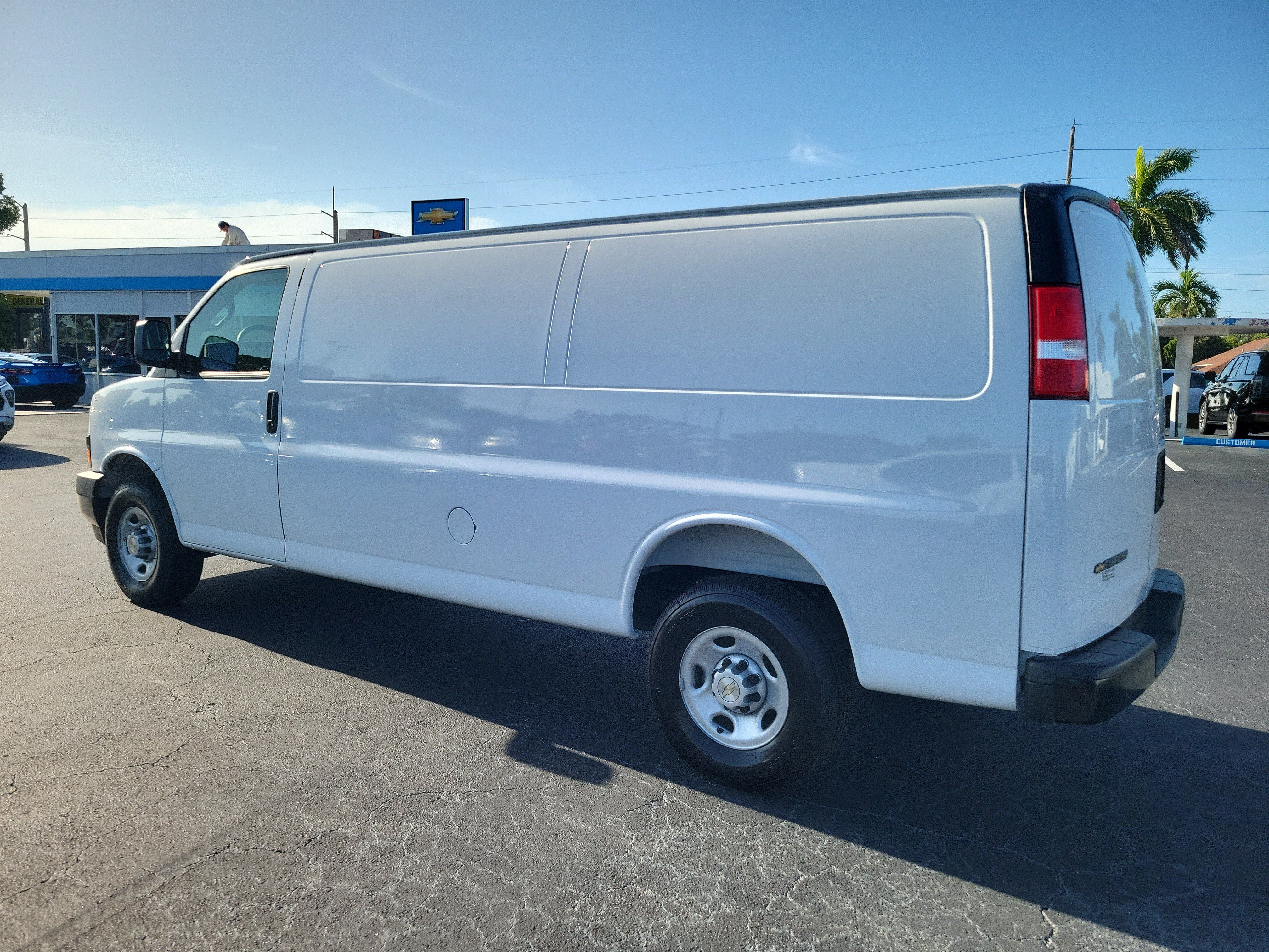 Used 2025 Chevrolet Express 2500 Extended w/ Driver Convenience Package RWD image 3