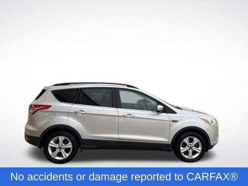 Used 2016 Ford Escape SE w/ SE Leather Comfort Package FWD image 2