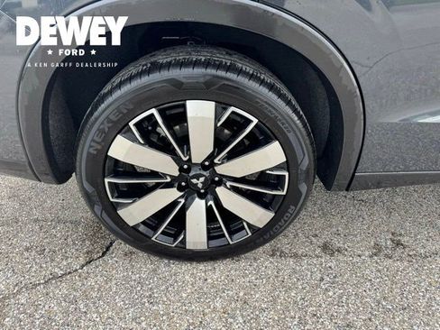 Used 2025 Mitsubishi Outlander SE AWD/4WD image 11