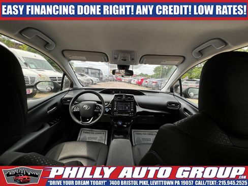 Used 2021 Toyota Prius LE FWD image 13