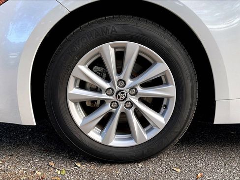 Used 2025 Toyota Corolla SE image 31