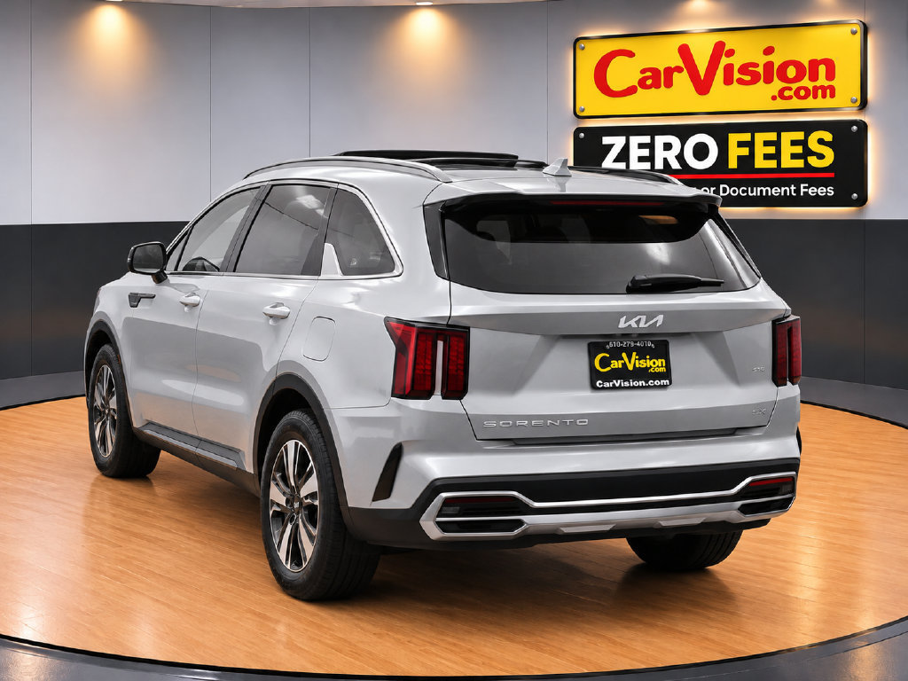 Used 2023 Kia Sorento EX w/ Panoramic Sunroof Package FWD image 5