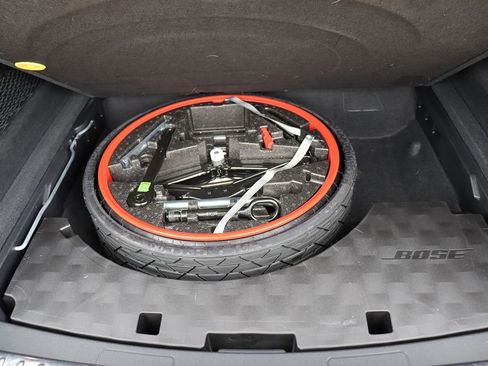 Used 2020 Porsche Cayenne image 52