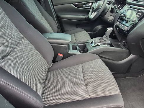 Used 2017 Nissan Rogue Sport SV FWD image 27