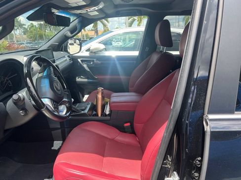 Used 2023 Lexus GX 460 Premium w/ Premium Package AWD/4WD image 3