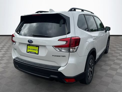 Used 2022 Subaru Forester Premium w/ Popular Package #1 AWD/4WD image 4