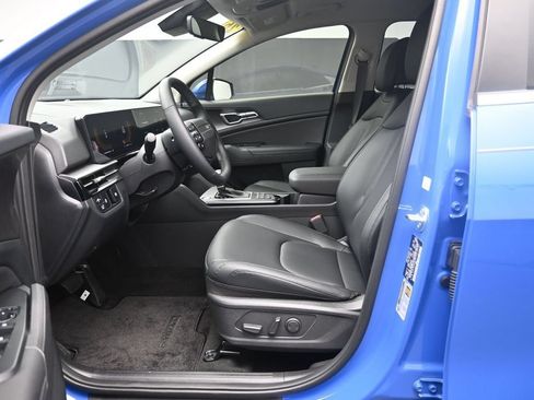 Used 2026 Kia Sportage EX FWD image 20