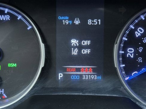 Used 2019 Toyota RAV4 LE w/ Carpet Mat Package image 22