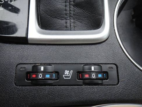 Used 2016 Toyota Highlander Limited FWD image 15
