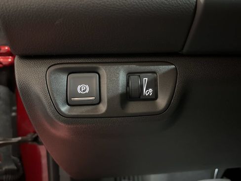 Certified 2023 GMC Acadia SLE w/ Driver Convenience Package AWD/4WD image 14