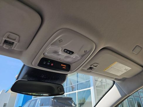 New 2027 Chevrolet Bolt LT w/ Comfort Package FWD image 31