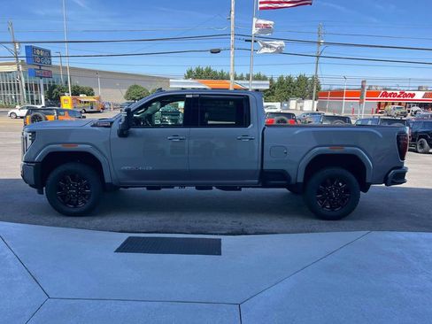 New 2026 GMC Sierra 2500 AT4 w/ Technology Package AWD/4WD image 6