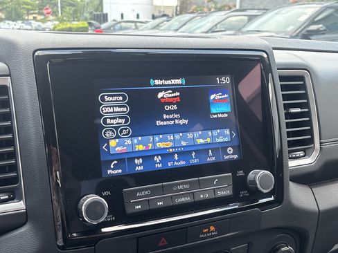 Used 2022 Nissan Frontier SV AWD/4WD image 35