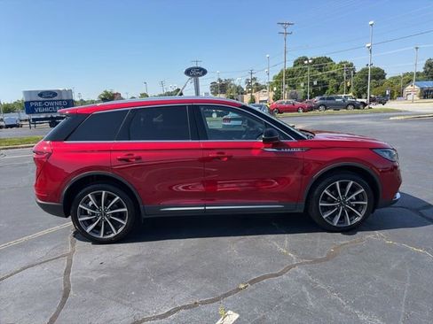 Used 2020 Lincoln Corsair Reserve FWD image 8