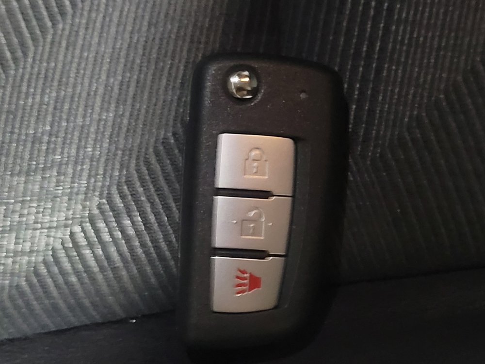 Used 2016 Nissan Rogue S AWD/4WD image 32