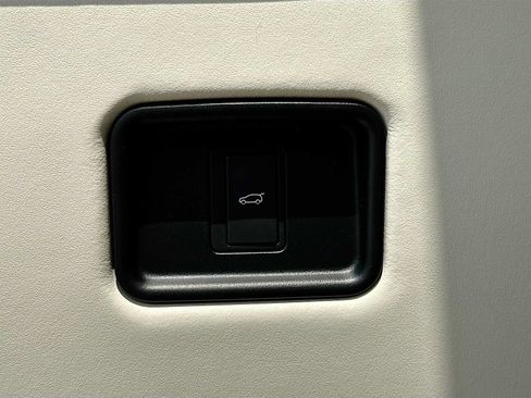 Used 2024 Land Rover Range Rover Autobiography AWD/4WD image 10